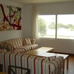 https://villa-with-pool-150m-from-beach.balearic-islands.net